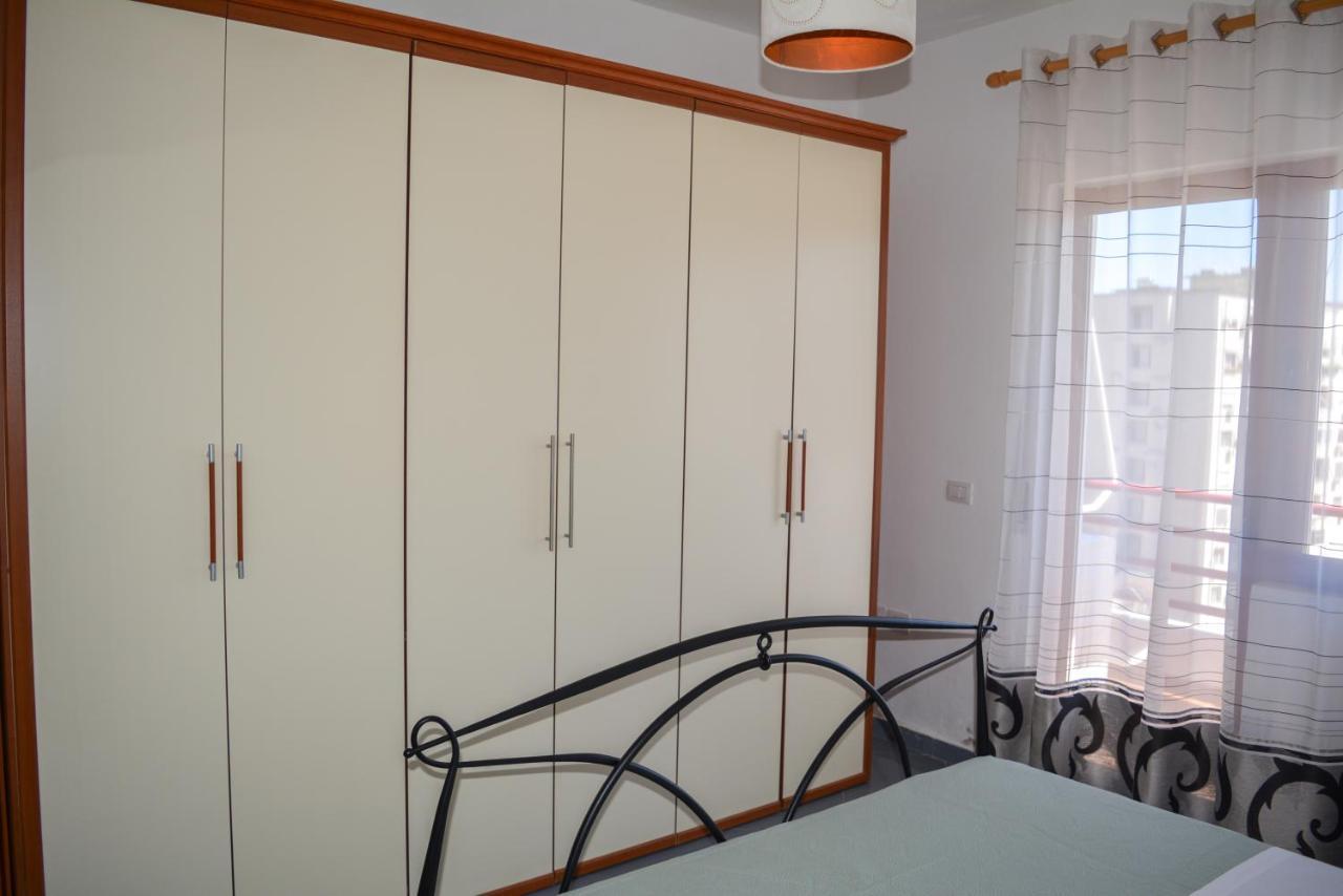 Moraceae Lovely Apartment ティラナ エクステリア 写真